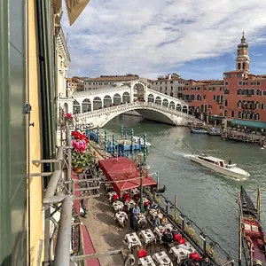 https://rialto-grand-canal.hotelinveneto.com